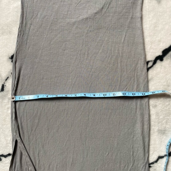 Grey Below the Knee, Stretchy Italian Square Neckline Dress - Picture 5 of 11